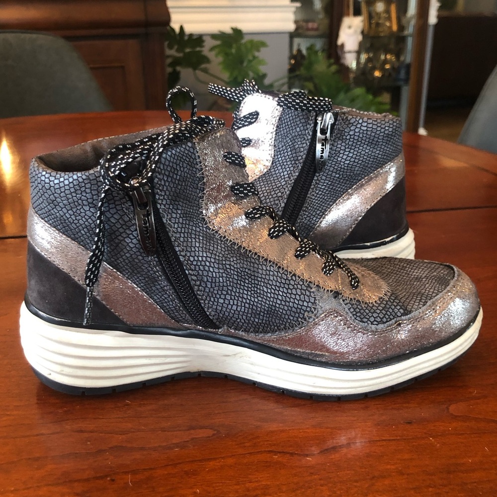 Tamaris Metallic Sneakers 38/8 - Picture 6 of 10